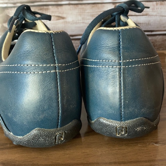 5/$25 FootJoy Casual Collection Golf Shoe - Picture 9 of 10